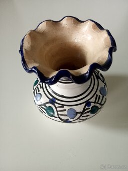 stará keramická vázička - 2