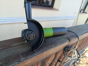 uhlová bruska flexa - 2