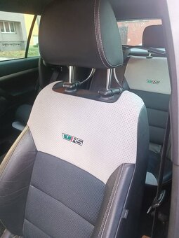 Prodej osobního automobilu Škoda Octavia Kombi II RS - 2