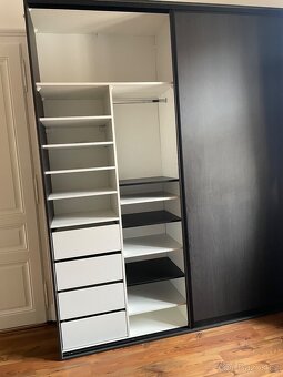 Šatní skříň - 2
