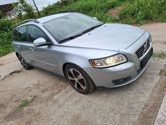 Volvo V 50 2.0 Diesel 100kw Kombi Automat Klima/Na opravu//. - 2