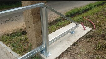Posuvná samonosná brána průjezd 370cm - 2