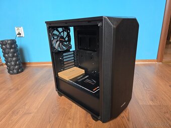 Počítačová skříň Be Quiet PURE BASE 500 - 2
