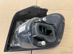 Zadní světlo levé vnější VW Golf VI Plus - 2