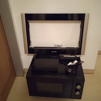 Nefukční vestavná mikrovlnka Gorenje - 2