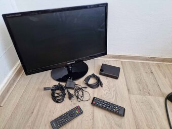 LCD Televize a Monitor s setoboxem vhodný i na pergolu zahrá - 2