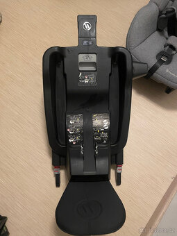 Autosedačka Avionaut + báze Avionaut - 2