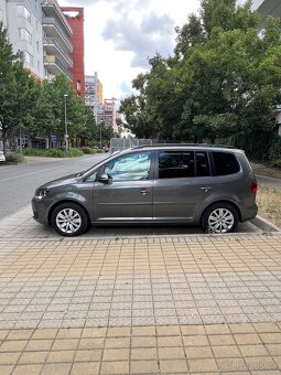 Volkswagen Touran 2014r,v 2,0tdi,103kvt,Automatic - 2