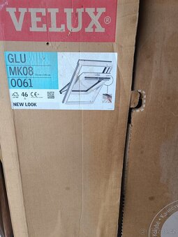 Okno střešní kyvné Velux Standard - 2