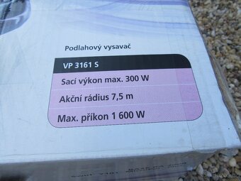 Nabízím sáčkový vysavač ECG+ příslušenství + návod+ krabice. - 2
