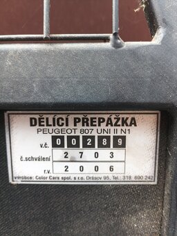Peugeot 807 pevná přepážka - 2