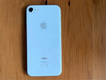 Apple iPhone 8, 128GB Silver - 2