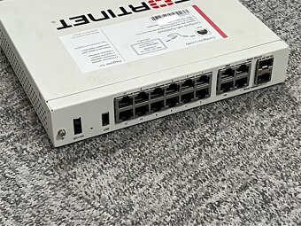 Fortinet FortiGate 81e - 2