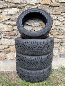 Continental 205/55 R17; zimní; 7mm; rok 2021 - 2