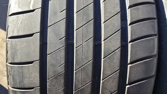 Letní pneu 235/35/19 Bridgestone - 2