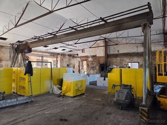 Portálový jeřáb 2t - 2