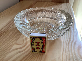 P. Pánek - skleněný popelník - 2