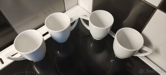 Bílé hrníčky - nové - 2