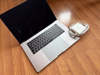 Macbook Pro, 2,8GHz, i7, 16GB RAM, 256 GB SSD, 15", 2017 - 2