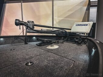 NOVÁ motor. loď Velex 585 + Mercury F 150 - 2