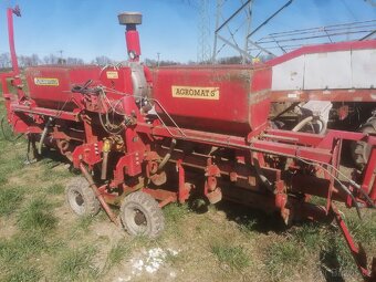 Secí stroj na kukuřici pneumatický - 2