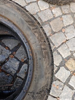 Zimní 165/65 r14 - 2