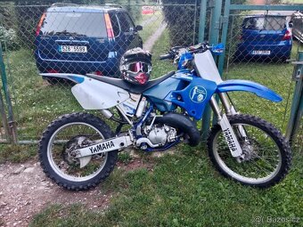 Yamaha YZ 125 cm3 - 2