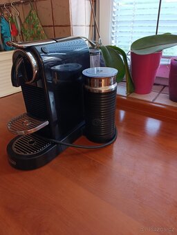Kapslový kávovar DeLonghi - 2