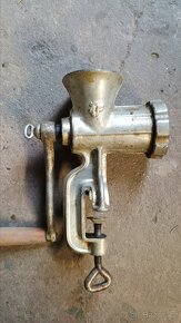 Mlýnek na maso. - 2