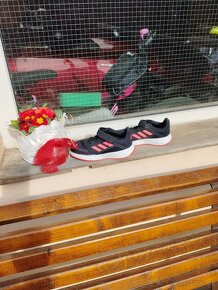 Sportovní boty zn. Adidas, vel. 27 - 2