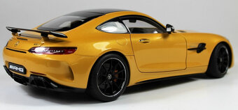1:18 Mercedes AMG GT R 2017 solarbeam yellow Autoart - 2