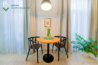 Pronájem, stylový byt 1+kk, 33 m² + balkon 2 m², Praha 1 - N - 2