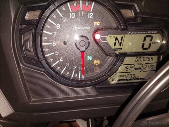 Suzuki DL 650 V-Strom XT ABS - 2