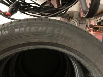 Letní pneu 235/50R18 - 2