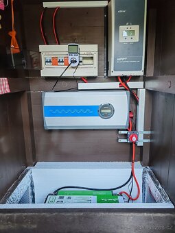 EPEVER iPower IP3000-12-PLUS-T měnič 12V/230V 3000W, čistý s - 2