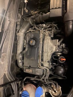 Prodám motor 2.0 103kw 16v BKD - 2