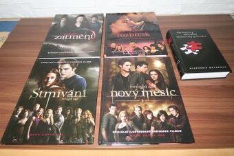 TWILIGHT SAGA - filmový ilustrovaný průvodce - 2