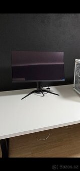 32" GIGABYTE AORUS FO32U2P - 2