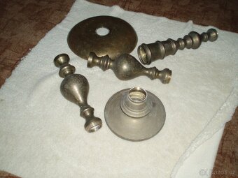 Velký mosazný svícen 91 cm,cca 4 kg- lze rozebrat- viz foto - 2