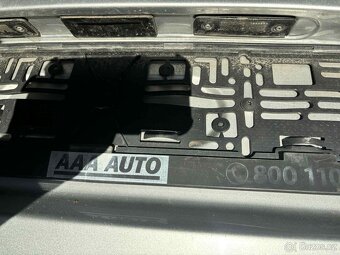 Škoda Octavia 2 sedan víko kufru - 2