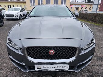 JAGUAR XE 2019 2.0D 132kW,VÝHŘEVY,NAVI,TEMPOMAT,SERVISKA - 2