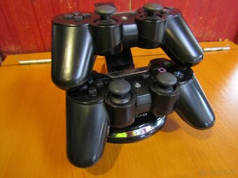 2 x Joystick PS 3 + stojánek na nabíjení - 2