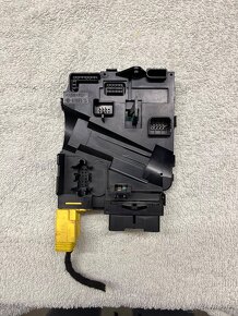 1K0953549CM Podvolantová řídící jednotka - 2