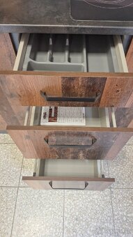 Kuchyň 260cm z výstavy - 2