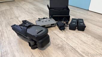 Dron DJI Mavic 3 Fly More Combo V2.0 - 2