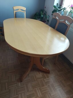 Jídelní stůl - 2