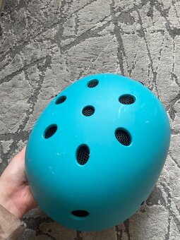 Lyžařská helma - 2