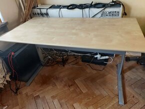 Pevný IKEA stůl 140x72 - 2