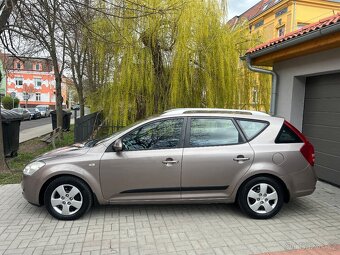 KIA CEED 1.6 CRDI 85KW /1.MAJITEL - 2