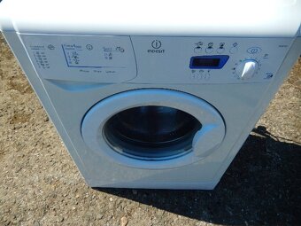 Automatická pračka Indesit 5kg, funkční, 6 měsíců záruka - 2